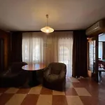 Villa 8 Oaspeti Bucareste