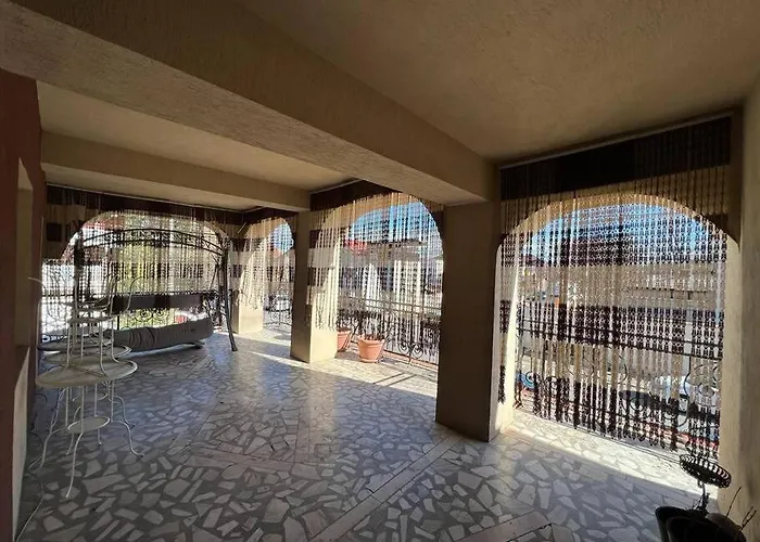 Villa 8 Oaspeti
