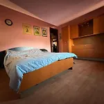 Villa 8 Oaspeti *