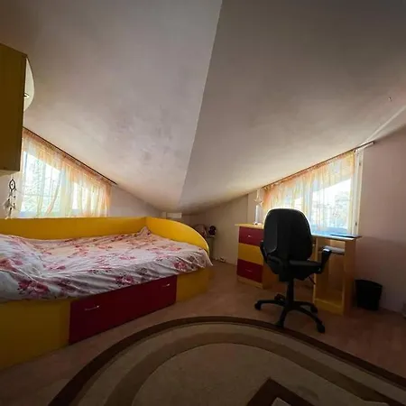 Villa 8 Oaspeti Bukarest