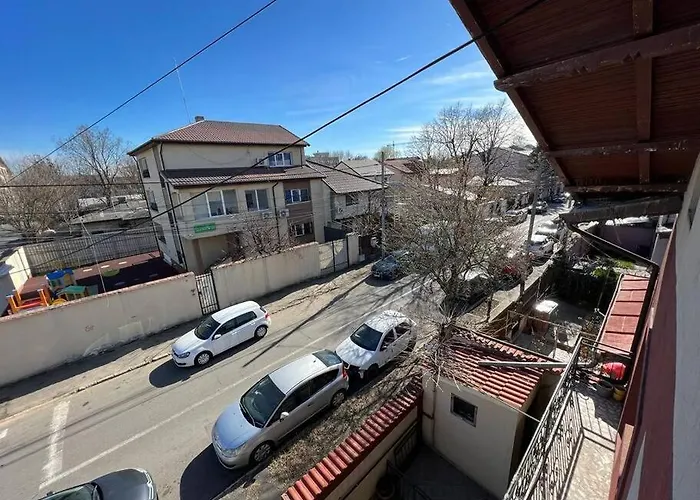 Вилла 8 Oaspeti Бухарест