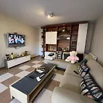 Villa 8 Oaspeti