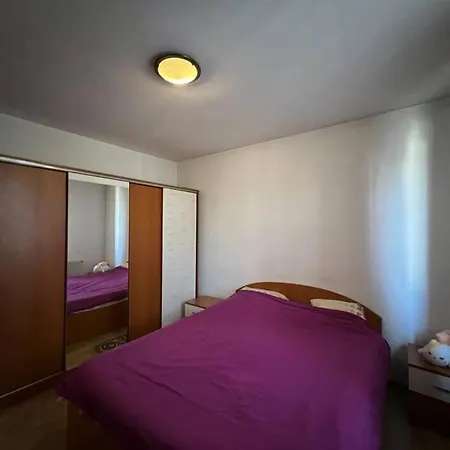 Villa 8 Oaspeti