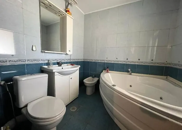 Villa 8 Oaspeti
